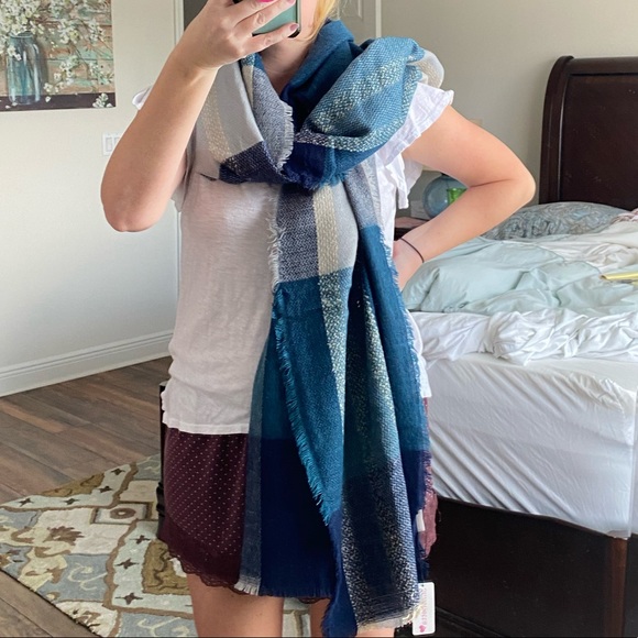 Simonetta blue plaid blanket scarf /NWT/ - Picture 7 of 7